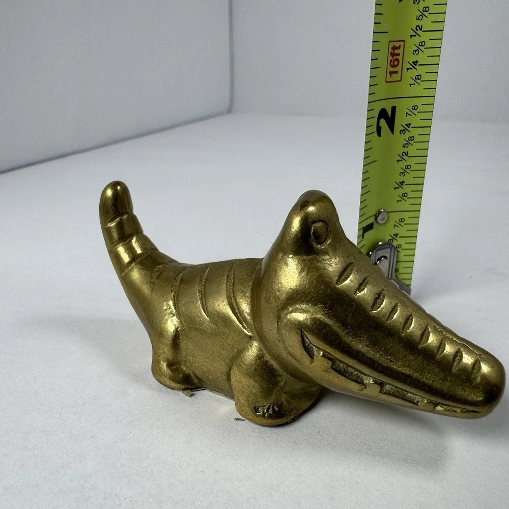 Vintage Brass Alligator Figurine Paperweight Original Wal-Mart Taiwan Sticker